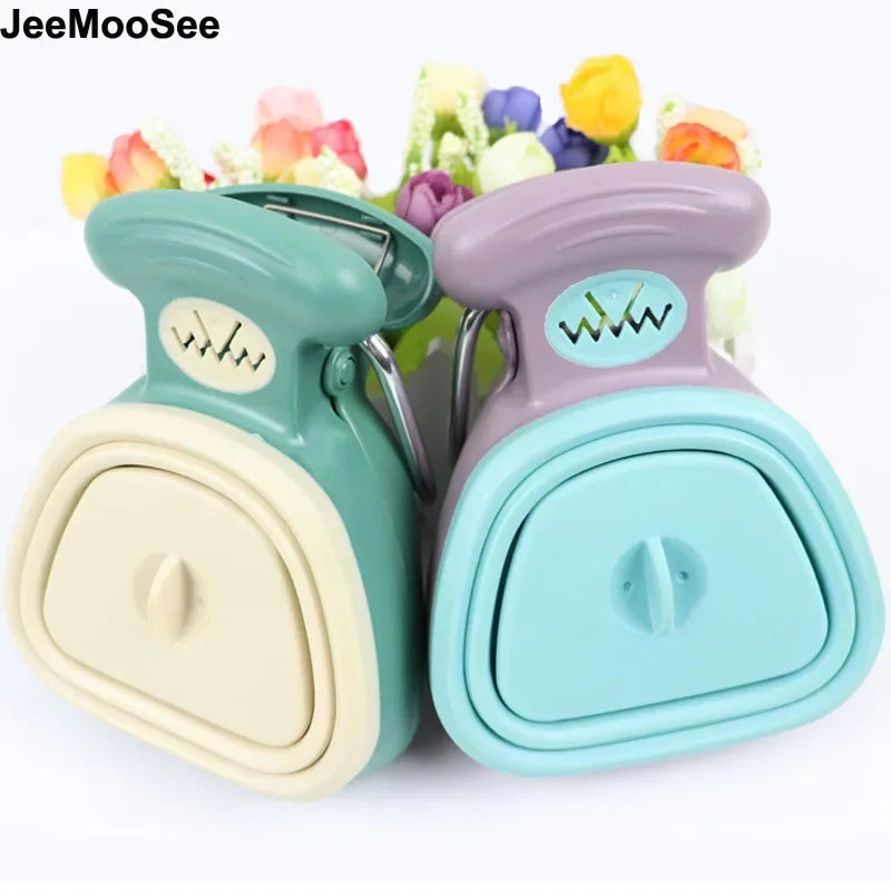 Dog Poop Bag Dispenser Travel Foldable Pooper Scooper Poop Scoop Clean Animal Waste Picker Cleaning Tools Pet Products Bedding